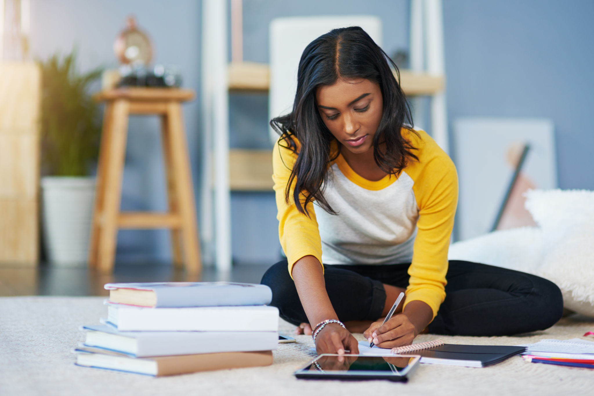 students using mobile apps