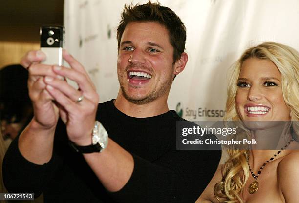 Nick Lachey and Jessica Simpson during Jessica Simpson and Nick Lachey Host Sony Ericsson T610/T616 Shoot for the Stars Charity Auction for the...