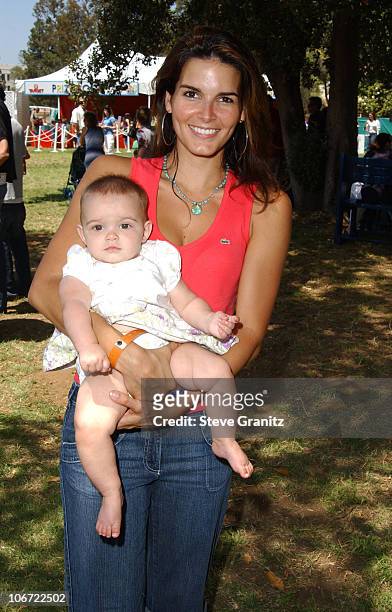 163 Elizabeth Harmon Photos & High Res Pictures - Getty Images