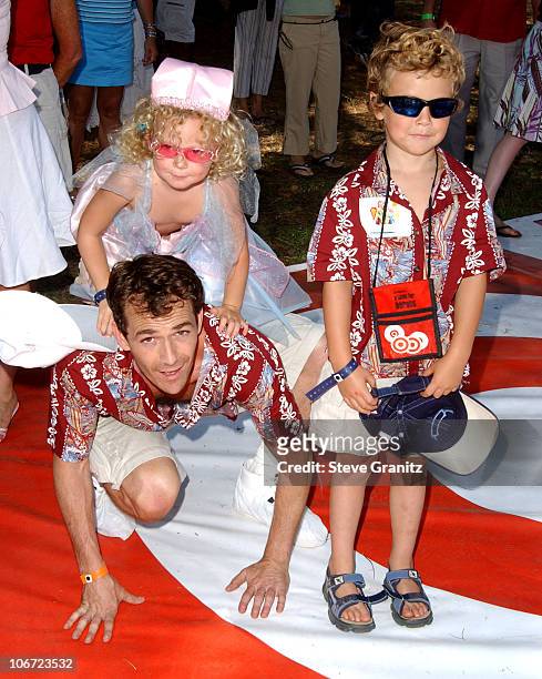 Luke Perry, daughter Sophie and son Jack at the 2004 Target A Time for Heroes Celebrity Carnival to benefit the Elizabeth Glaser Pediatric AIDS...