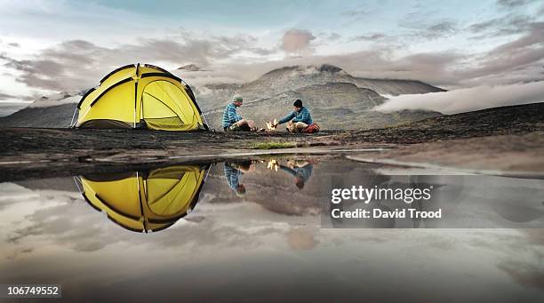 couple camping in southern greenland - desolation wilderness stock pictures, royalty-free photos & images