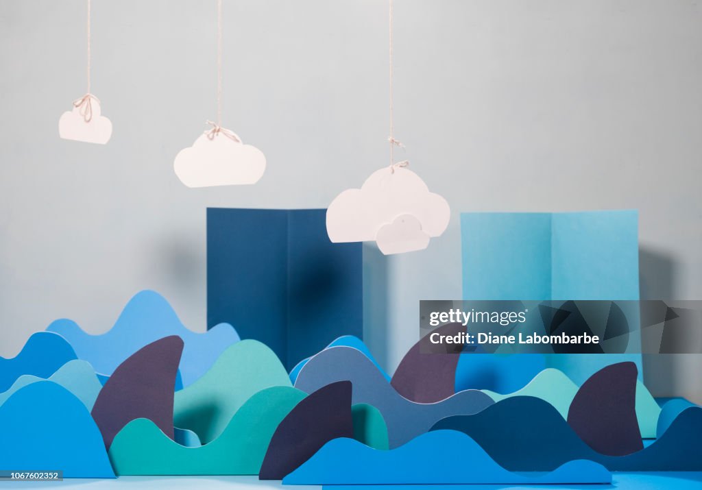 Waves 3D Paper Mountain Chart