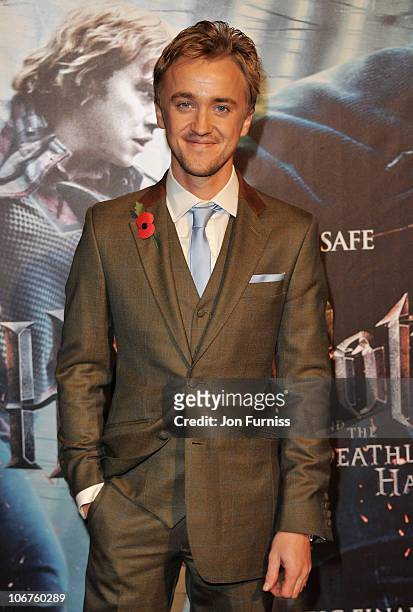 Actor Tom Felton attends the world premiere of "Harry Potter and The Deathly Hallows" at Odeon Leicester Square on November 11, 2010 in London,...