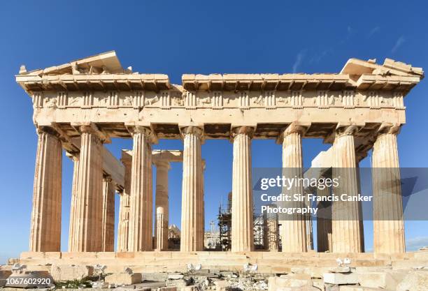 close-up, front view of the parthenon in the acropolis, athens, greece, a unesco heritage site - parthenon aten bildbanksfoton och bilder