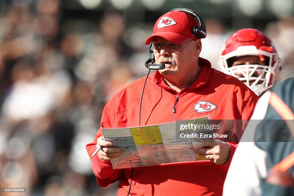 Kansas City Chiefs v Oakland Raiders