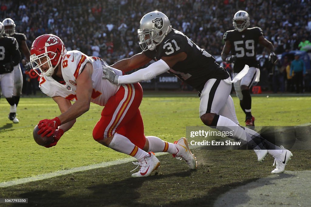 Kansas City Chiefs v Oakland Raiders