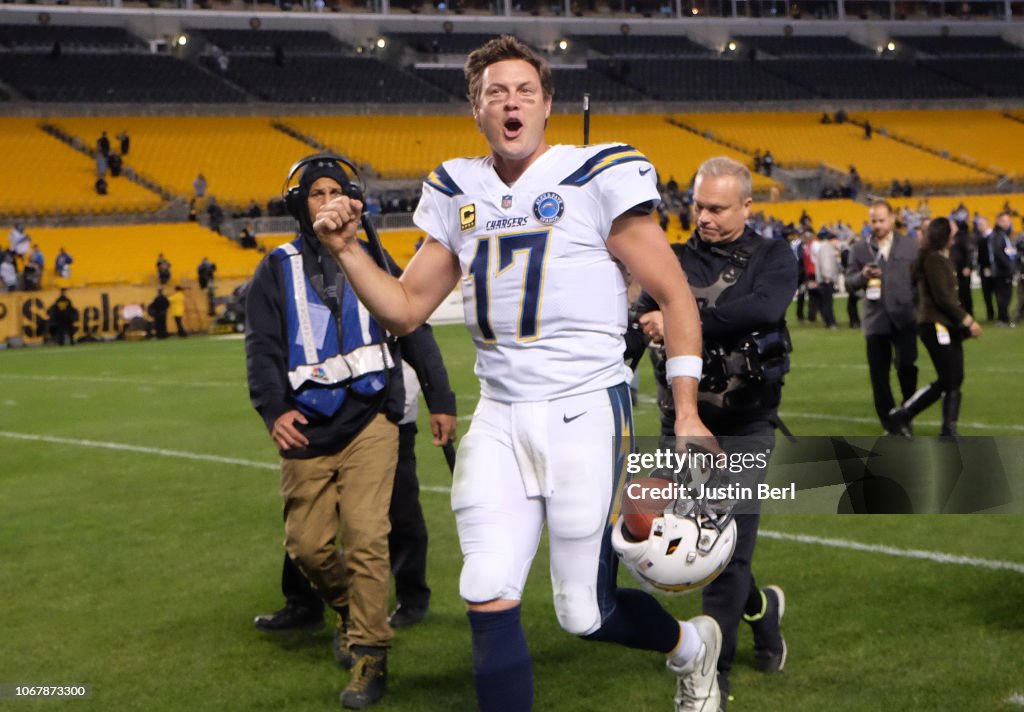 Los Angeles Chargers v Pittsburgh Steelers
