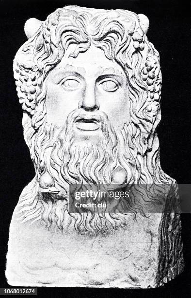 stockillustraties, clipart, cartoons en iconen met zeegod, kolossale buste in het vaticaan - poseidon statue