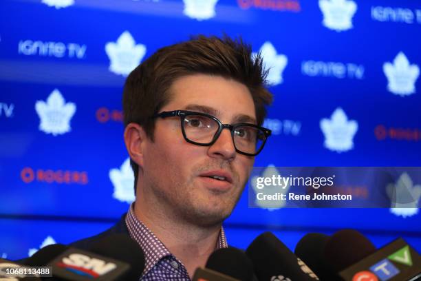 Kyle Dubas file photos from the Nylander signing press meeting.