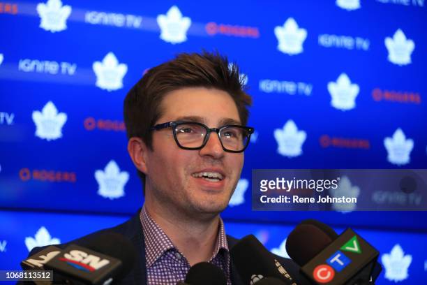 Kyle Dubas file photos from the Nylander signing press meeting.
