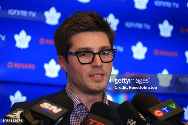 Kyle Dubas file photos from the Nylander signing press meeting.