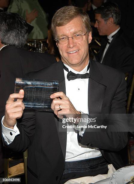 Peter R. Dolan Jamie Squibb Photos and Premium High Res Pictures - Getty Images