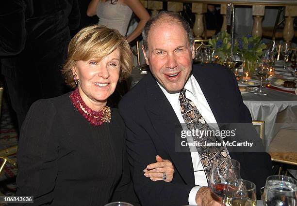 Jane Breckenridge and Michael Eisner at amfAR's New York Gala to Honor Patti LaBelle, Sumner Redstone and Peter Dolan