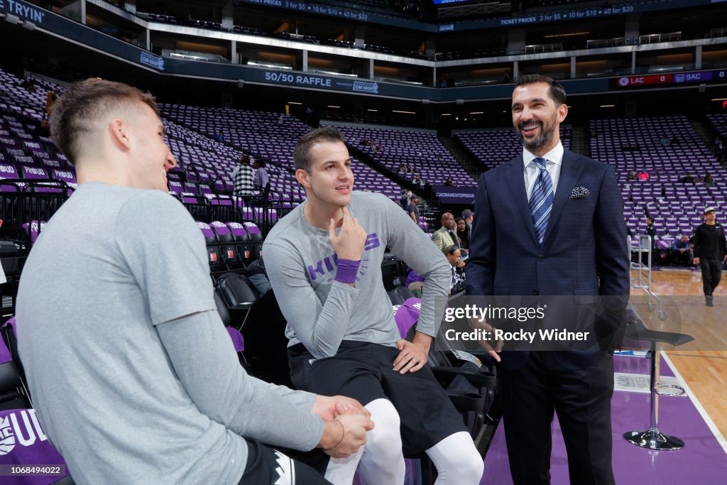 Los Angeles Clippers v Sacramento Kings