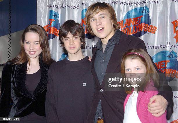 Anna Popplewell, Skandar Keynes, William Moseley and Georgie Henley