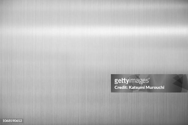 silver steel plate hairline texture background - steel surface foto e immagini stock