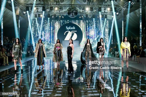 Indian Bollywood actress Esha Gupta & models walk the runway during the Splash 25 fashion show at Atlantis The Palm on November 16, 2018 in Dubai,...