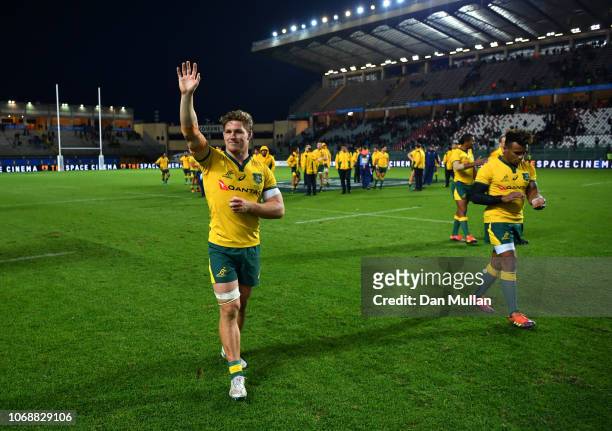 Michael Hooper of Australia celebrates victory after the international friendly between Italy and Australia at Stadio Euganeo on November 17, 2018 in...