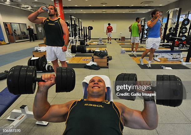 Van der Linde during a South Africa rugby team gym session on November 15, 2010 in Edinburgh, Scotland