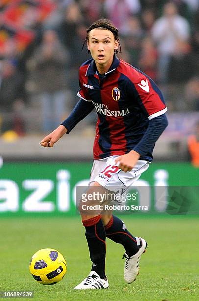 Albin Ekdal of Bologna in action during the Serie A match between Bologna and Brescia at Stadio Renato Dall'Ara on November 14, 2010 in Bologna,...