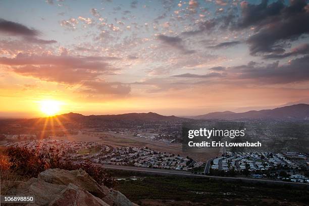 sunset - riverside californië stockfoto's en -beelden