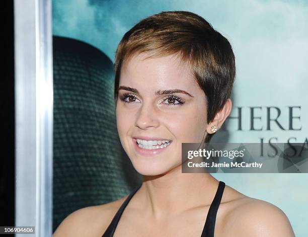 Actress Emma Watson attends the premiere of "Harry Potter and the Deathly Hallows: Part 1" at Alice Tully Hall on November 15, 2010 in New York City.