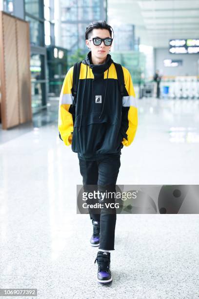 dylan wang outfit