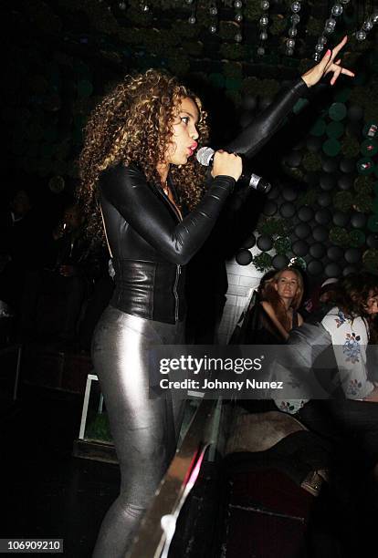 Recording artist Starshell performs at Greenhouse on November 15, 2010 in New York City.