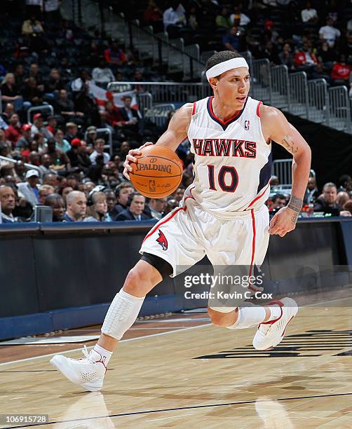 Mike Bibby of the Atlanta Hawks against the Detroit Pistons at Philips Arena on November 3, 2010 in Atlanta, Georgia. NOTE TO USER: User expressly...