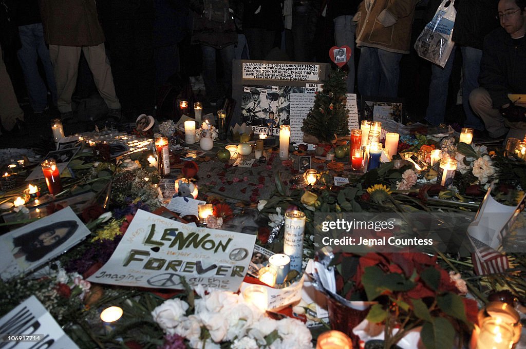 Fans and Mourners Pay Their Respects to John Lennon on the 25th Anniversary of His Death - New York City