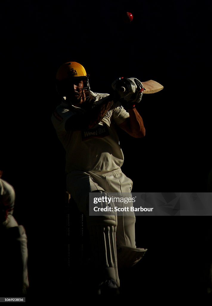 Bushrangers v Warriors - Sheffield Shield: Day 1