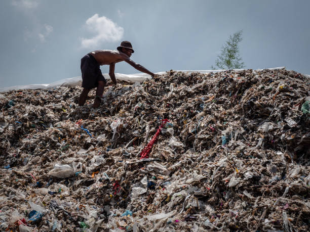 IDN: Indonesians Tackle With Plastic Waste In Surabaya
