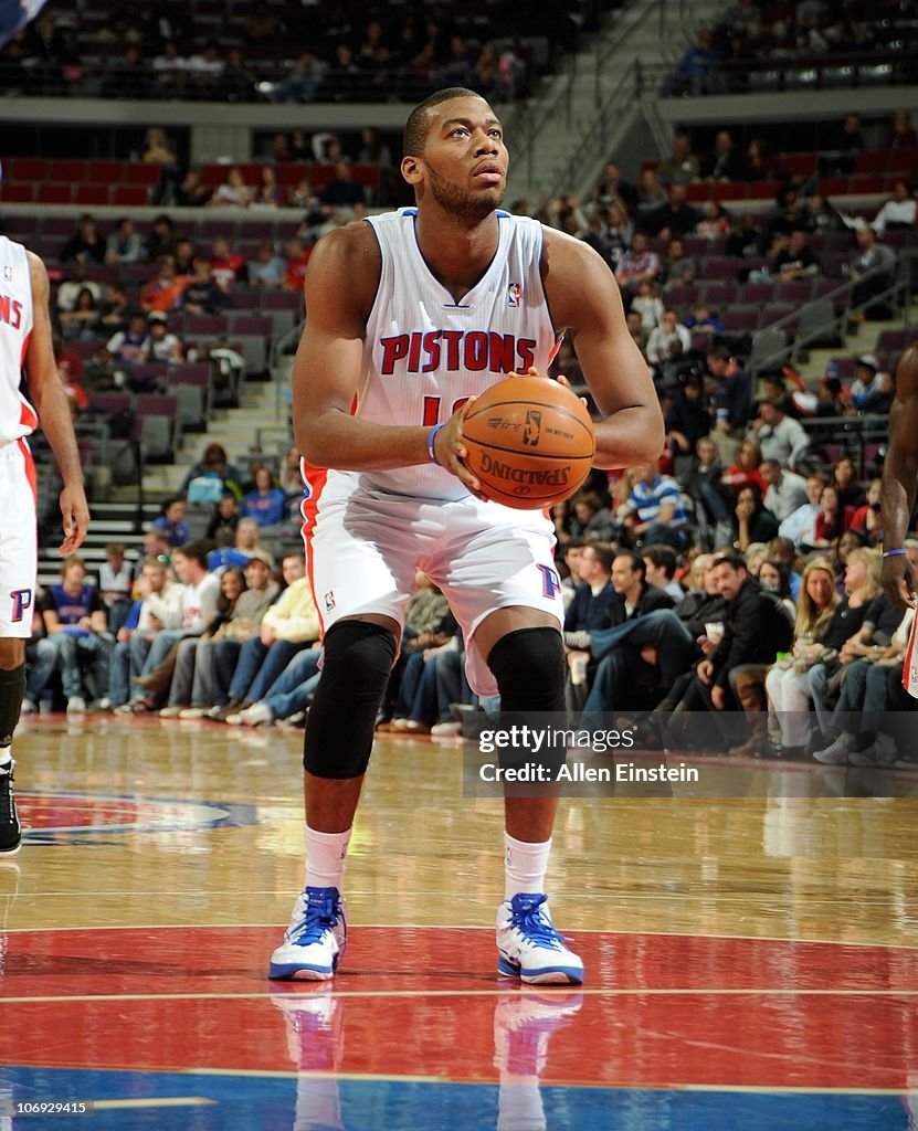 Charlotte Bobcats v Detroit Pistons