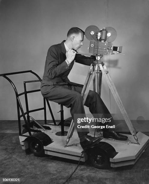 40s Camera 1940s Movie Camera Photos and Premium High Res Pictures - Getty Images