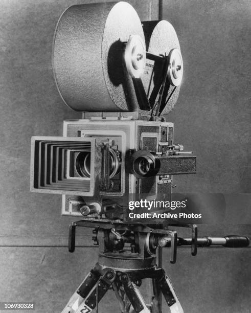 First Film Camera Invented First Movie Camera 60 Photos - Moonagedaydream.film