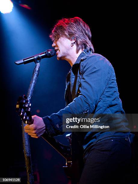 John Rzeznik of Goo Goo Dolls performs on stage at O2 Academy on November 17, 2010 in Leicester, England.