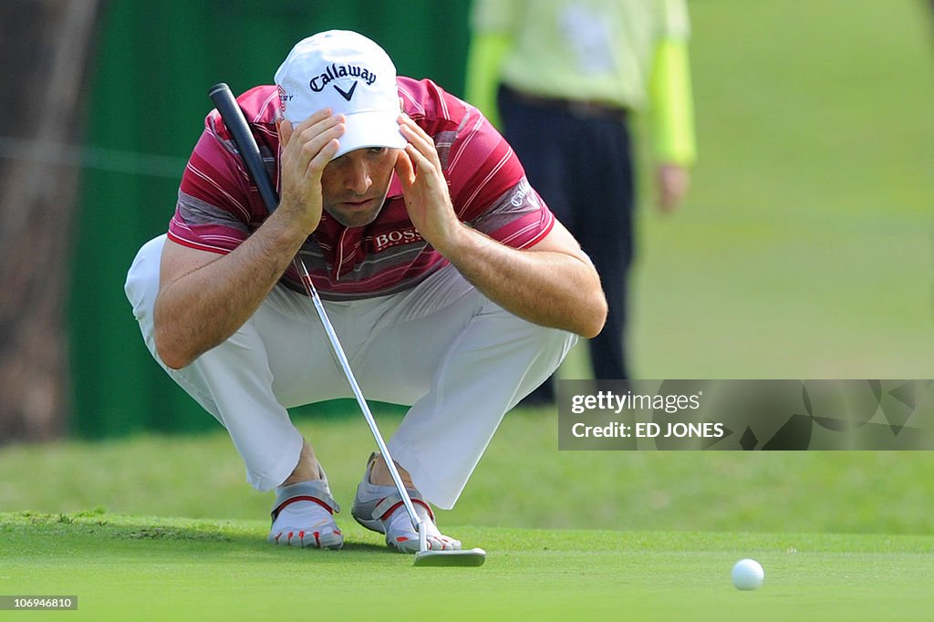 Oliver wilson of Britain considers a put