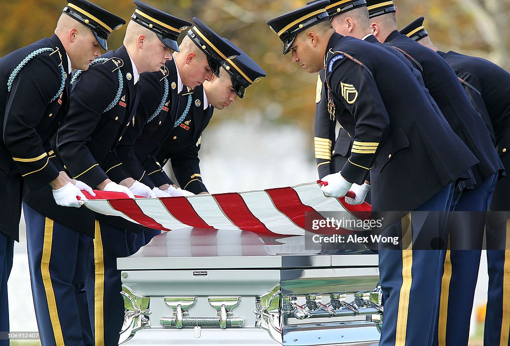 Seven Soldiers Killed By IED Buried At Arlington National Cemetery