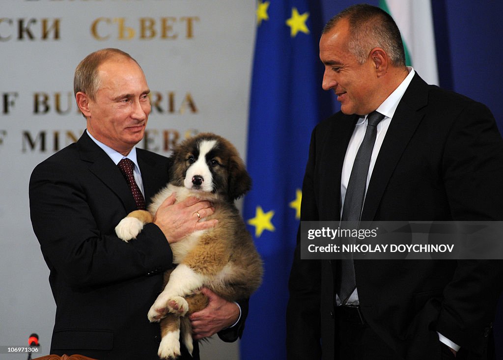 Russian Prime Minister Vladimir Putin ho