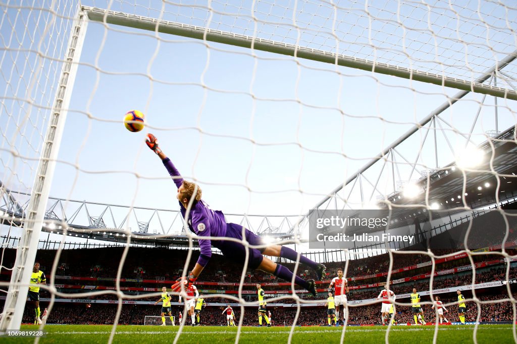 Arsenal FC v Huddersfield Town - Premier League