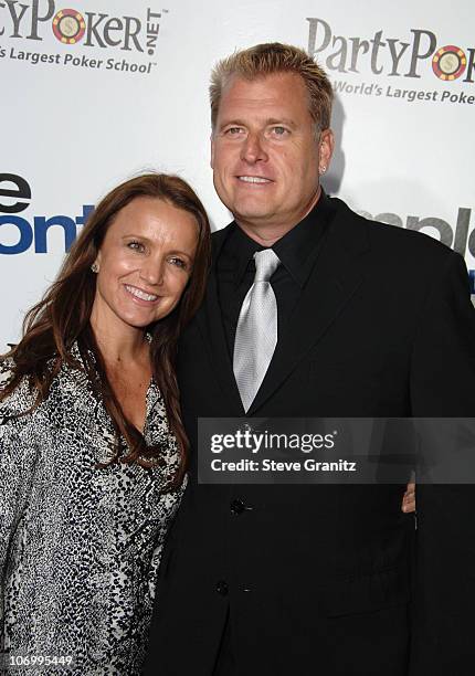 Tina Simpson and Joe Simpson during "Employee of the Month" Premiere - Arrivals at Mann's Chinese Theater in Hollywood, California, United States.