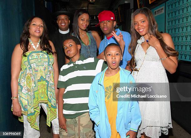 Justine Simmons, Joseph "Rev. Run" Simmons, Diggy Simmons, Vanessa Simmons, JoJo Simmons, Russy Simmons and Angela Simmons