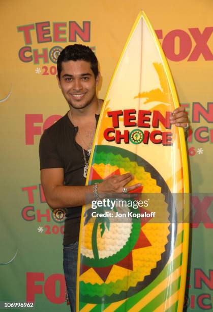 Wilmer Valderrama, winner Choice TV Actor: Comedy for "That '70s Show"