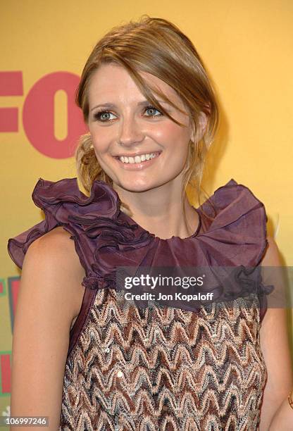 Mischa Barton, winner Choice TV Actress: Drama/Action Adventure for "The O.C."