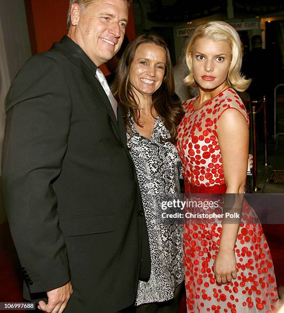 Joe Simpson, Tina Simpson and Jessica Simpson during "Employee of the Month" Premiere - Arrivals at Mann's Chinese Theatre in Hollywood, California,...