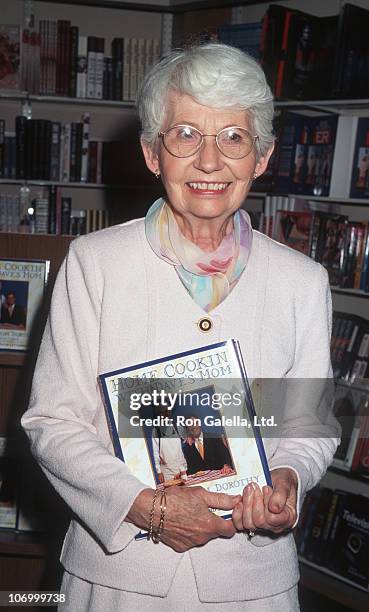 Dorothy Letterman during Dorothy Letterman Signs Her New Book "Home Cookin' with Dave's Mom" - April 19, 1996 at Waldenbooks in New York City, New...