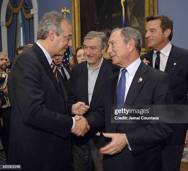 Walter Veltroni, Mayor of Rome, Robert De Niro, and Michael R. Bloomberg, Mayor of New York City, at a press conference announcing a collaboration...