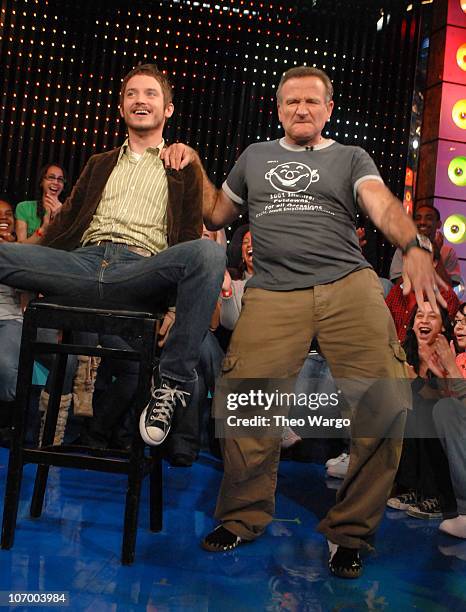 Elijah Wood and Robin Williams during Robin Williams, Elijah Wood, Snoop Dogg and Panic! at the Disco Visit MTVs TRL Gaming Week 2.0 at MTV Studios...