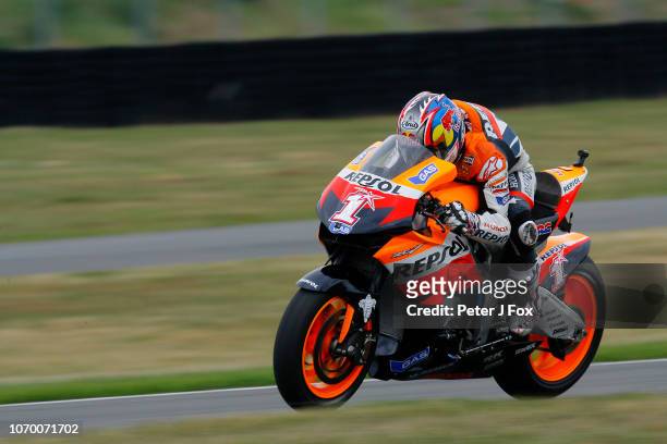 Nicky Hayden of Honda and USA during the MotoGP race at the LeMans Circuit on May 21, 2007 in France