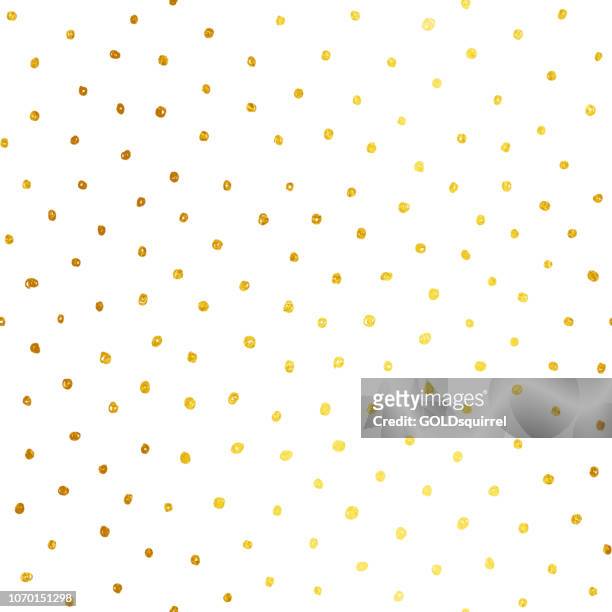 illustrazioni stock, clip art, cartoni animati e icone di tendenza di punti polka colorati in oro disegnati a mano irregolari isolati su sfondo bianco - motivo strutturato astratto - doodle su sfondo carta in vettoriale - aiutare nel sollevamento pesi